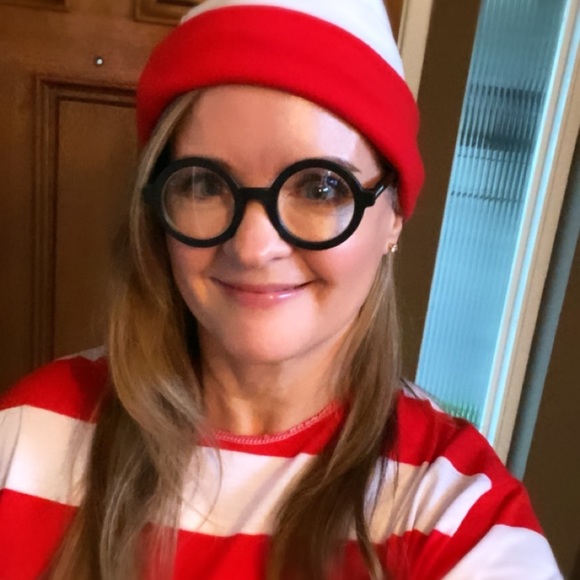 Meet your Posher, Beth - Picture 5 of 8